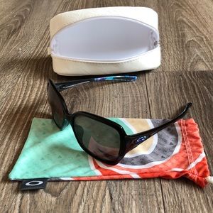 Oakley Overtime Tone It Up Karena Edition